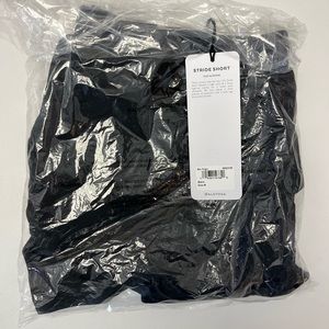 NWT- ALO Yoga Women’s Stride Shorts